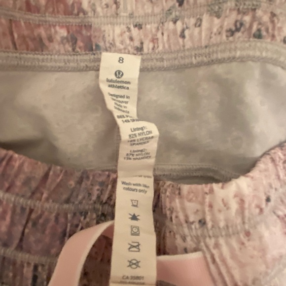 Lululemon joggers, size 8. No flaws - Picture 2 of 3